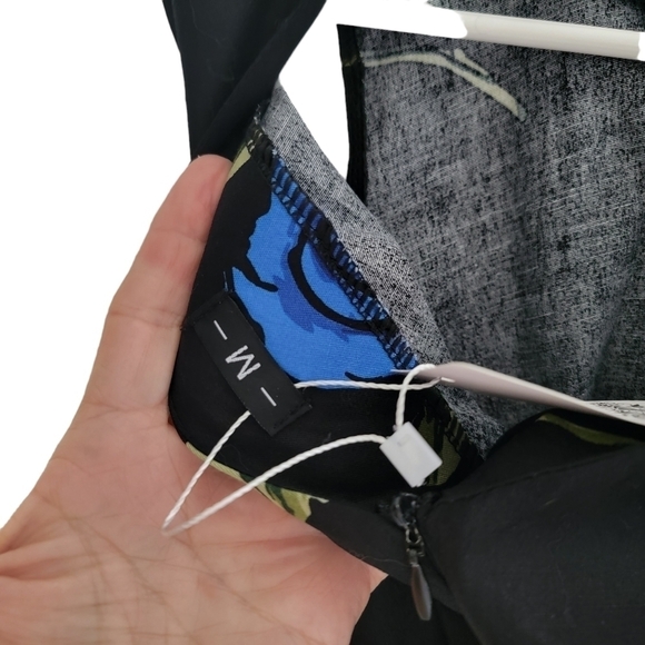 BLACK Floral Fit and Flare Dress - Picture 7 of 8